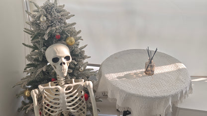 4PCS 5.5FT Skeleton With Red Eyes Shining and Chin Can Move and Can Make A Scary Sound.