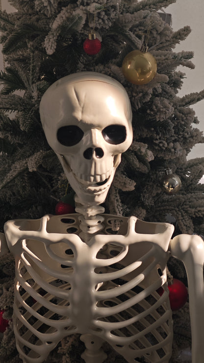 4PCS 5.5FT Skeleton With Red Eyes Shining and Chin Can Move and Can Make A Scary Sound.